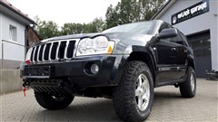 Kompletní ocelové krytí podvozku Jeep Grand Cherokee WH WK včetně plotny na naviják Kompletní ocelové krytí podvozku Jeep Grand Cherokee WH WK včetně plotny na naviják